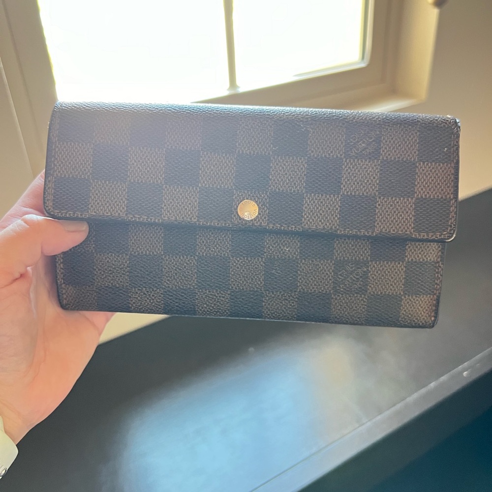 Pre-Owned Louis Vuitton Long Wallet 100% authentic!